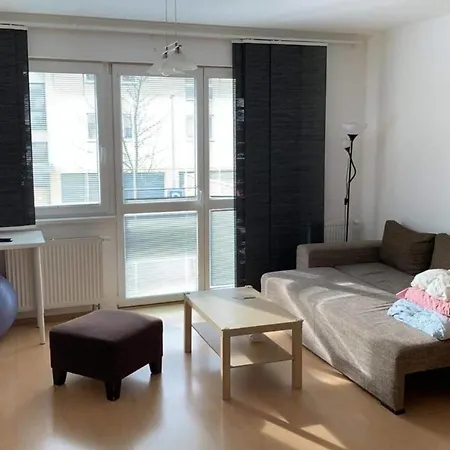 Apartment Family With Parking & Train Station *